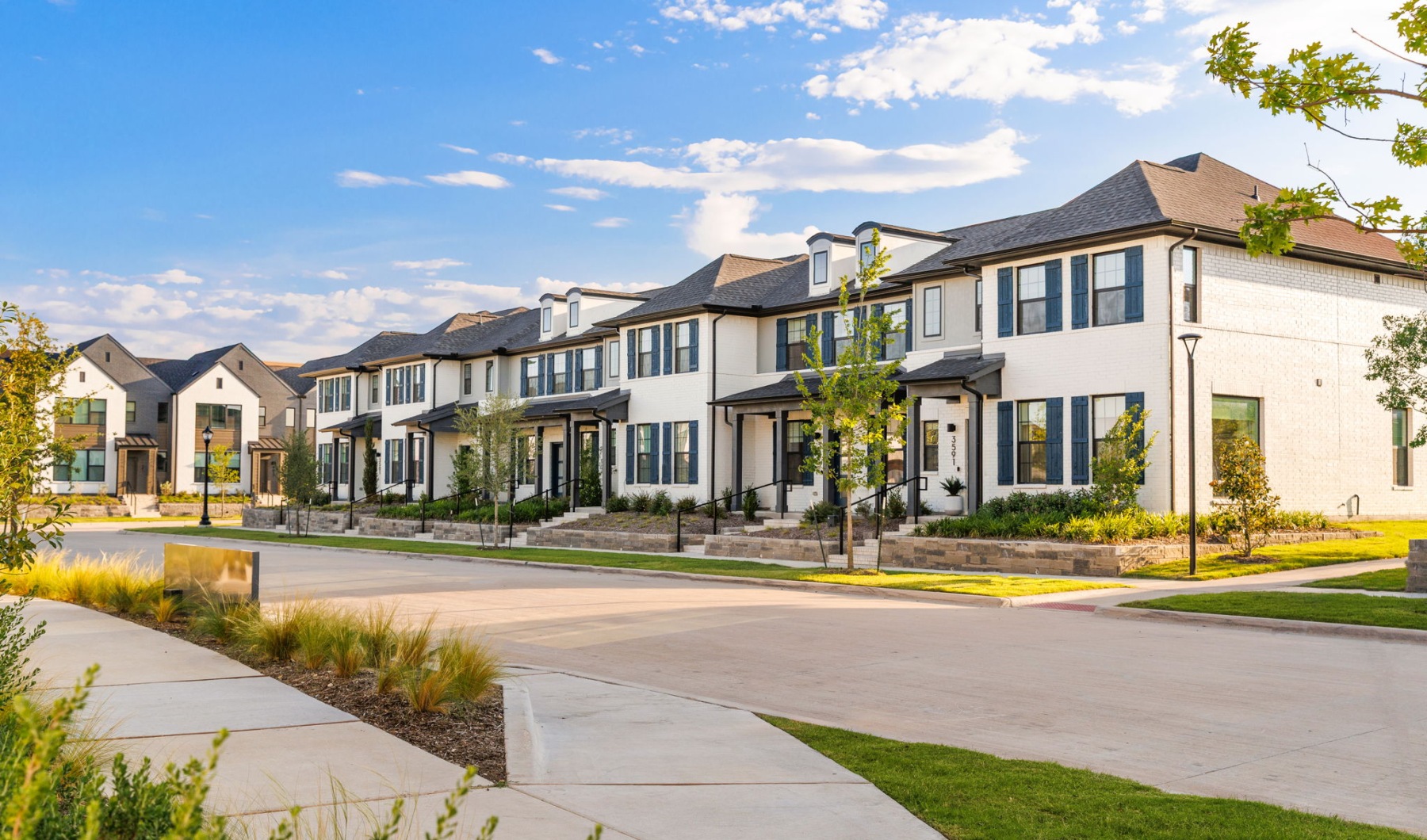 townhomes in a build to rent community in dallas